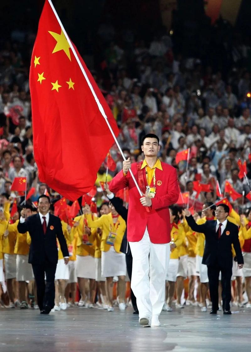 包含姚明成功晋级世界体育明星名人堂，成为中国篮球的骄傲的词条