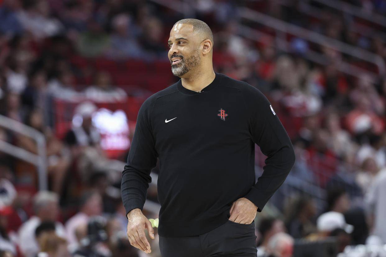乌度卡与火箭达成八位数合同续约成最高薪教练之一(nba乌度卡)