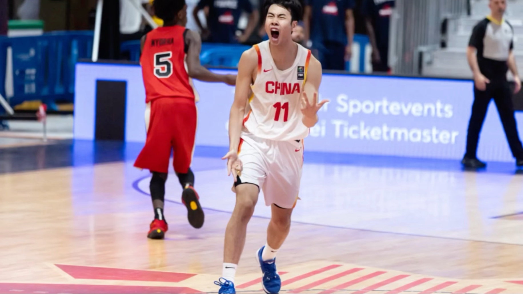 2028年NBA模拟选秀中国两将入选郇斯楠首轮14顺位(2029年nba选秀顺位名单)