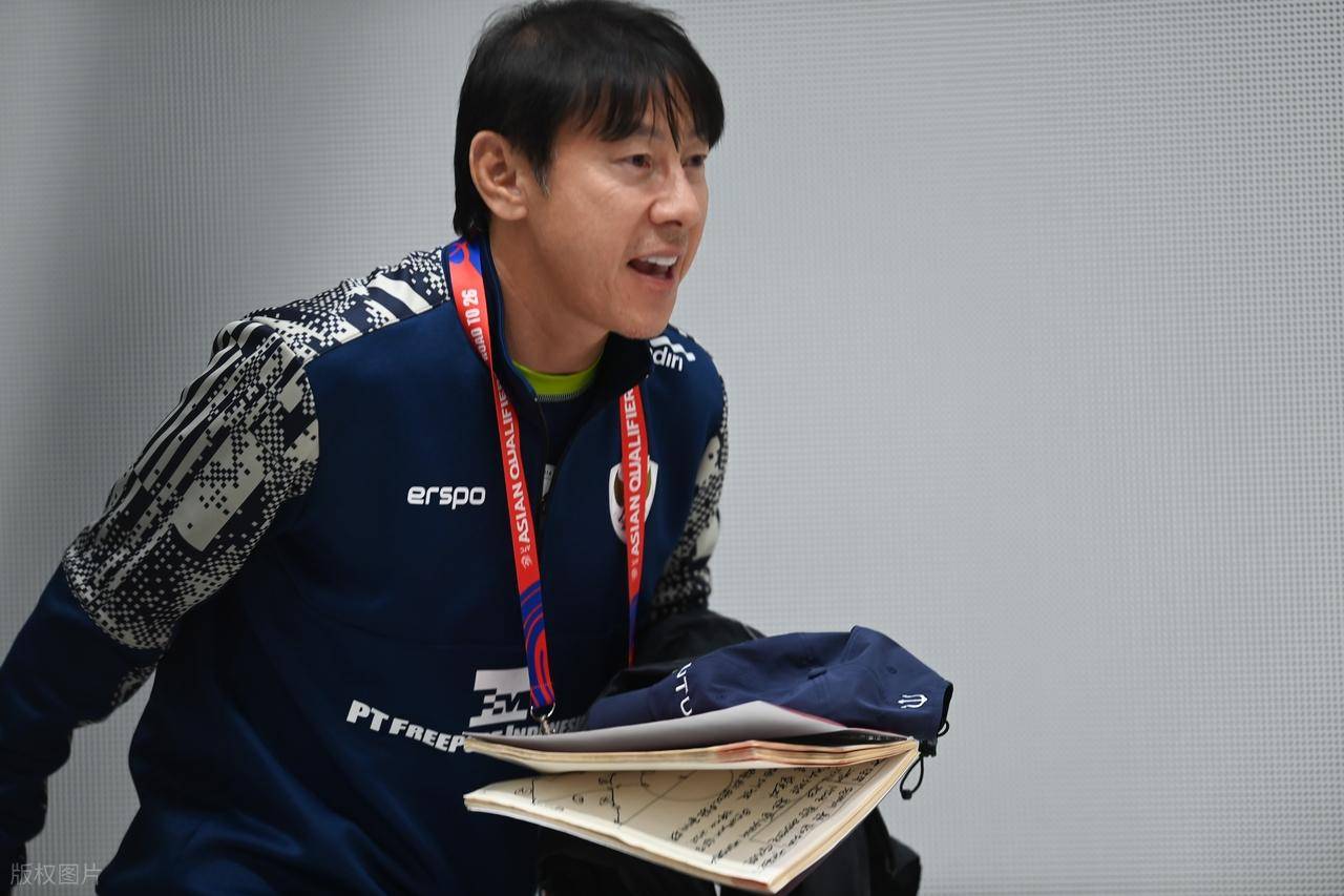 申台龙回应执教国足:中国足协没邀请我但有信心带好的简单介绍