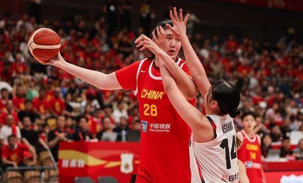 关于中国女篮在本场比赛暴露出组织问题和罚球问题的信息