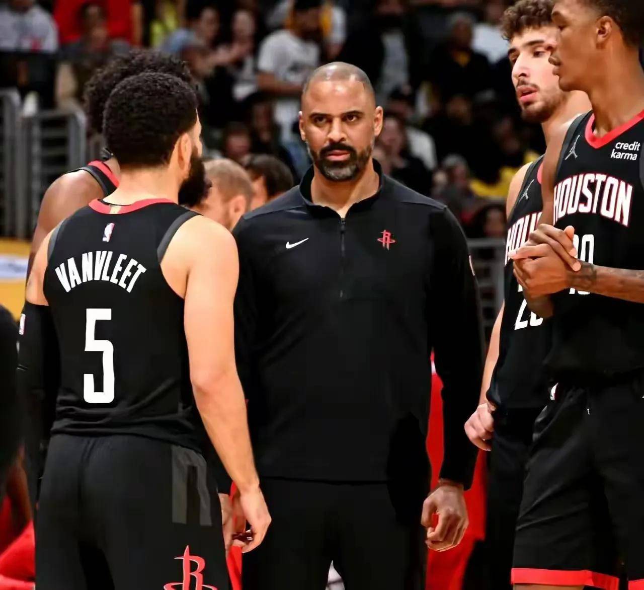 NBA-比尔和太阳达成买断澄清期后加盟快船(nba快船太阳数据)